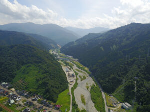 境川第二発電所放水口周辺